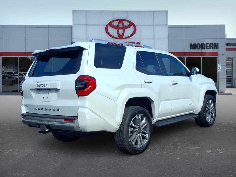 Used 2025 Wind Chill Pearl Toyota Limited image 8