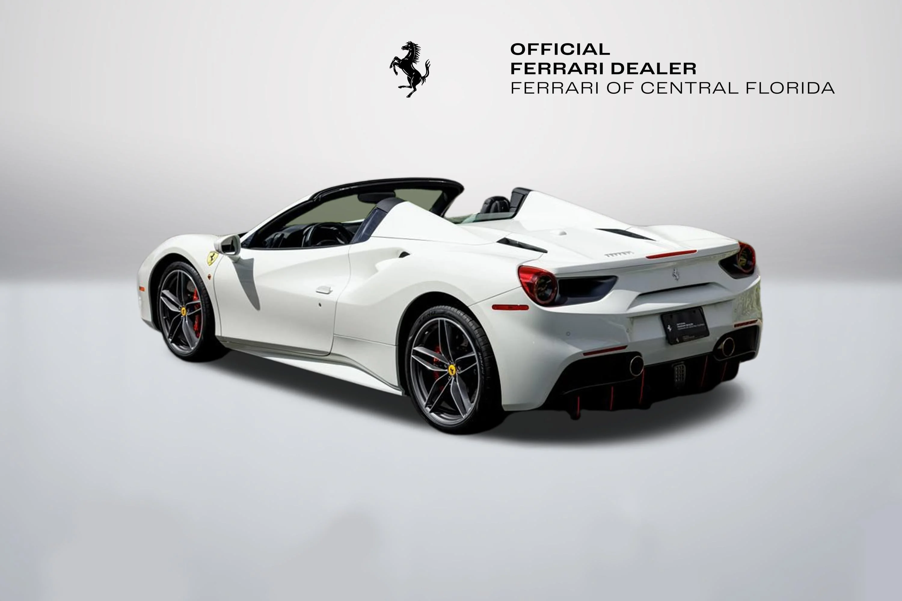 Used 2019 Bianco Avus Ferrari  image 3