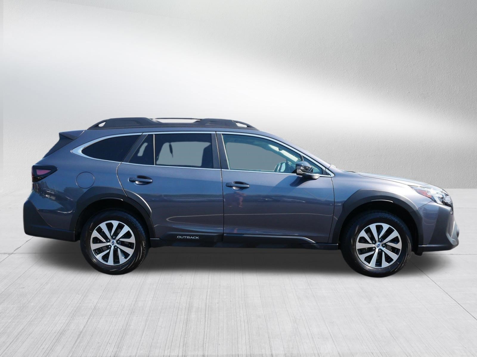 Used 2025 Magnetite Gray Metallic Subaru Premium image 8