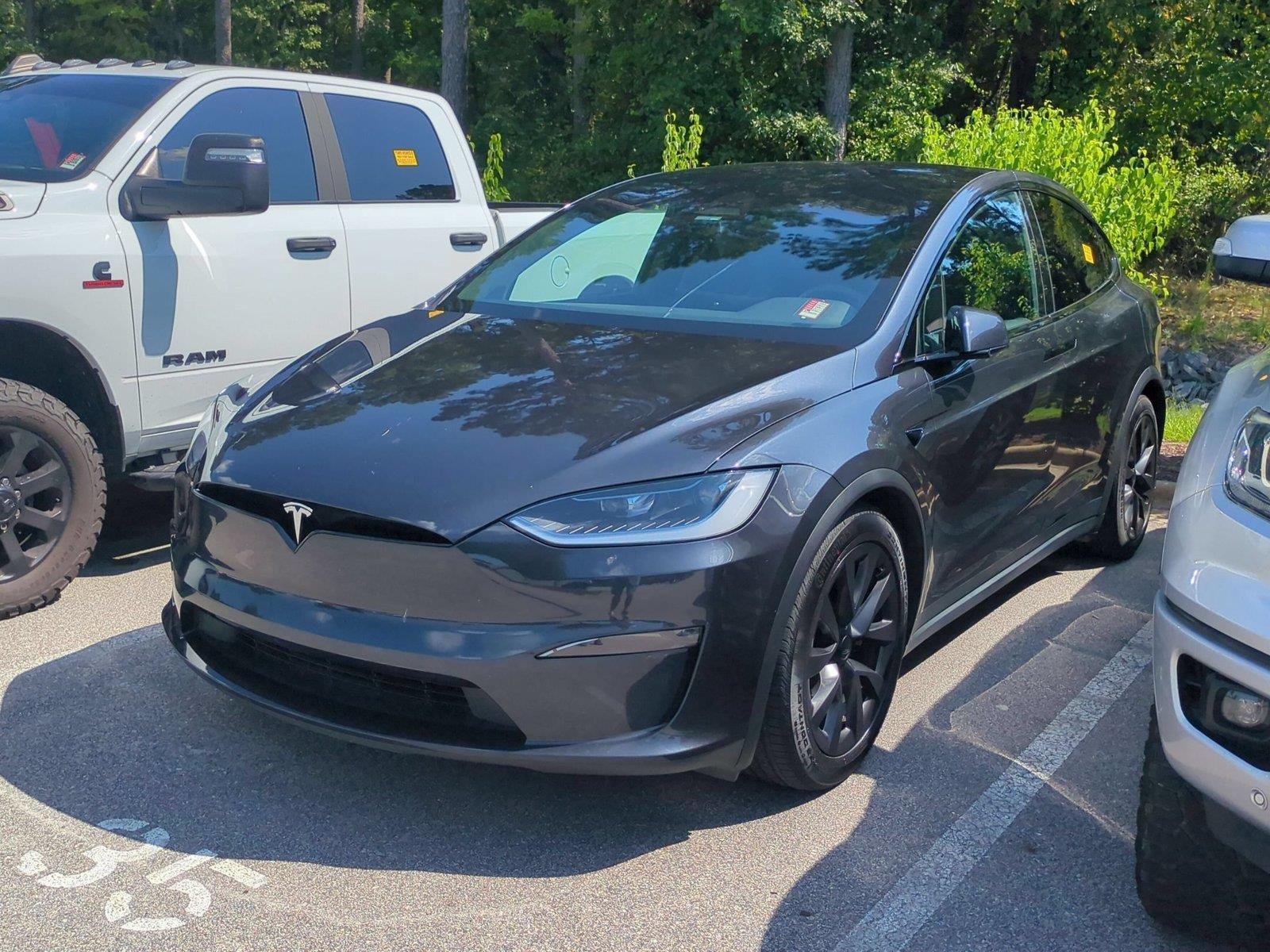 Used 2024  Tesla  image 1