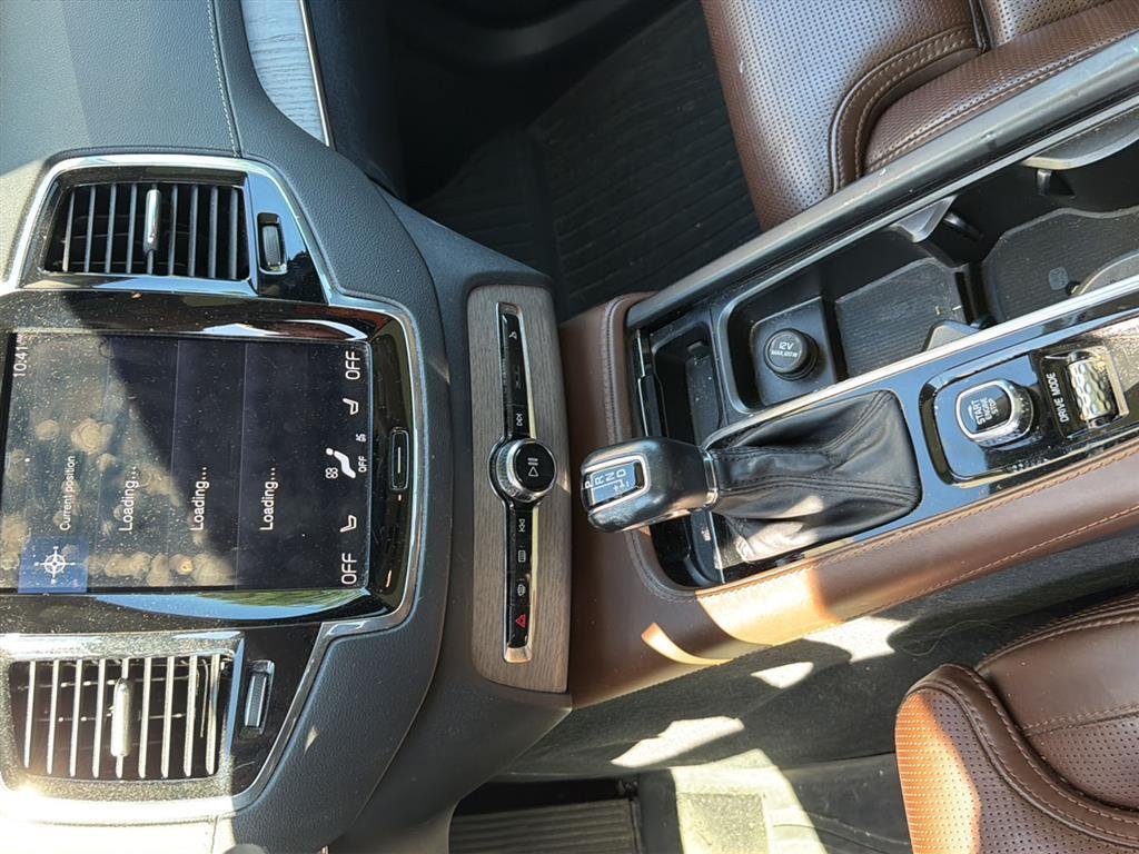 Used 2020 Thunder Grey Metallic Volvo Inscription image 23