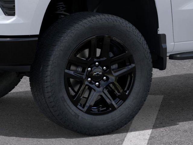 New 2026 Summit White Chevrolet Custom Trail Boss image 9