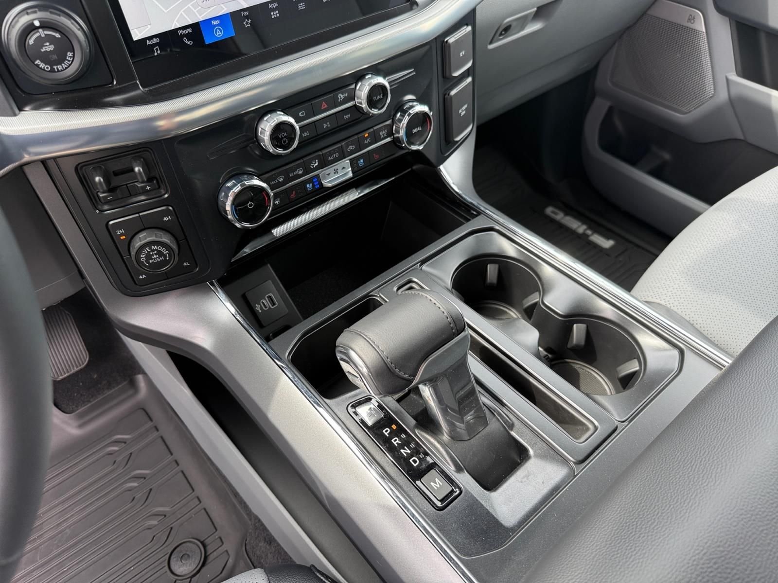 New 2026 Blue Ford Lariat image 23