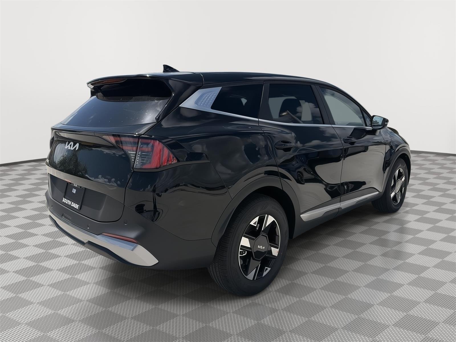 New 2027 Ebony Black Kia LX image 4