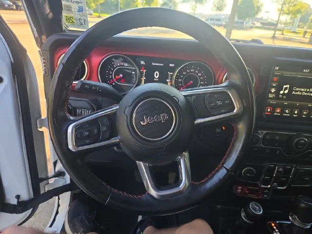 Used 2022 White Jeep Rubicon image 18