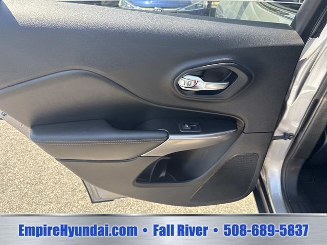 Used 2019 Billet Silver Metallic Jeep Limited image 17