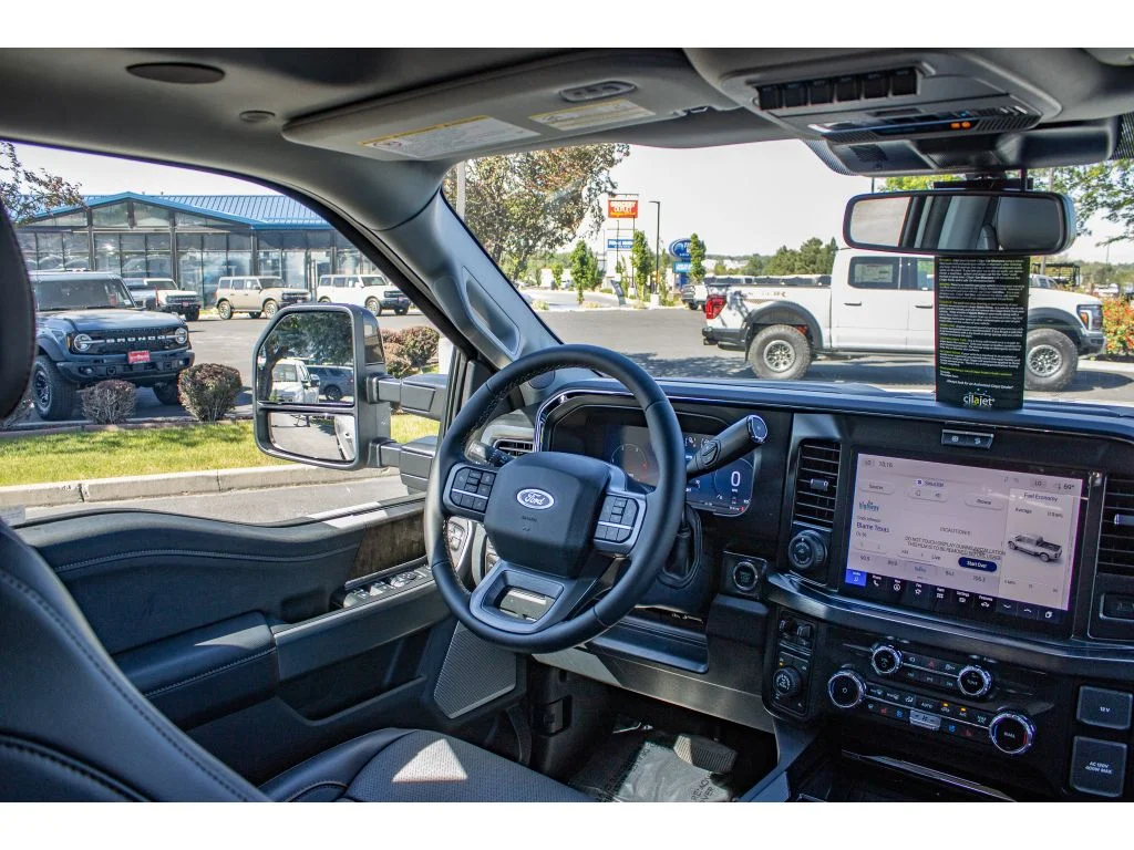 New 2026 Star White Metallic Tri-Coat Ford F-350® Lariat® image 26