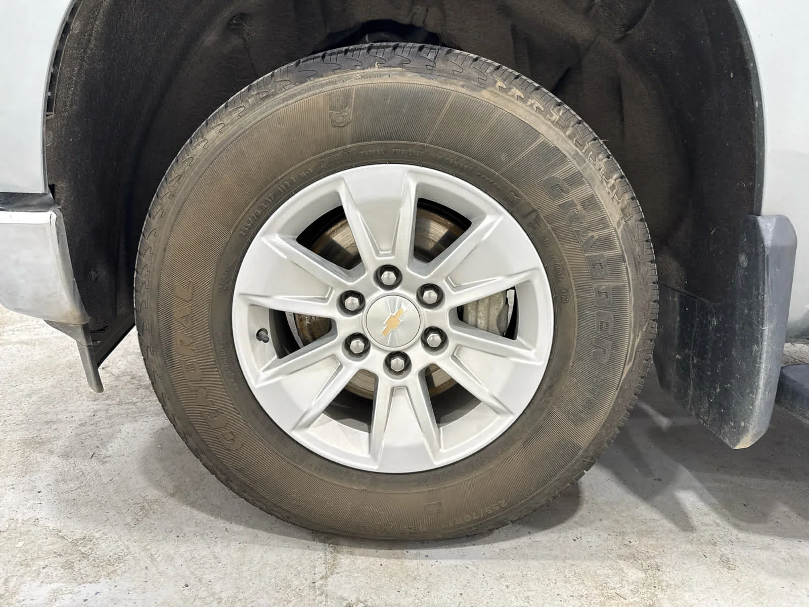 Used 2024 Sterling Gray Metallic Chevrolet LT image 10