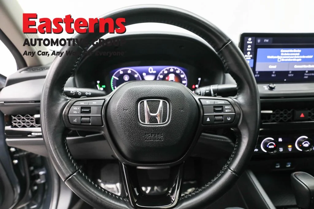 Used 2024 Gray Honda EX-L image 10
