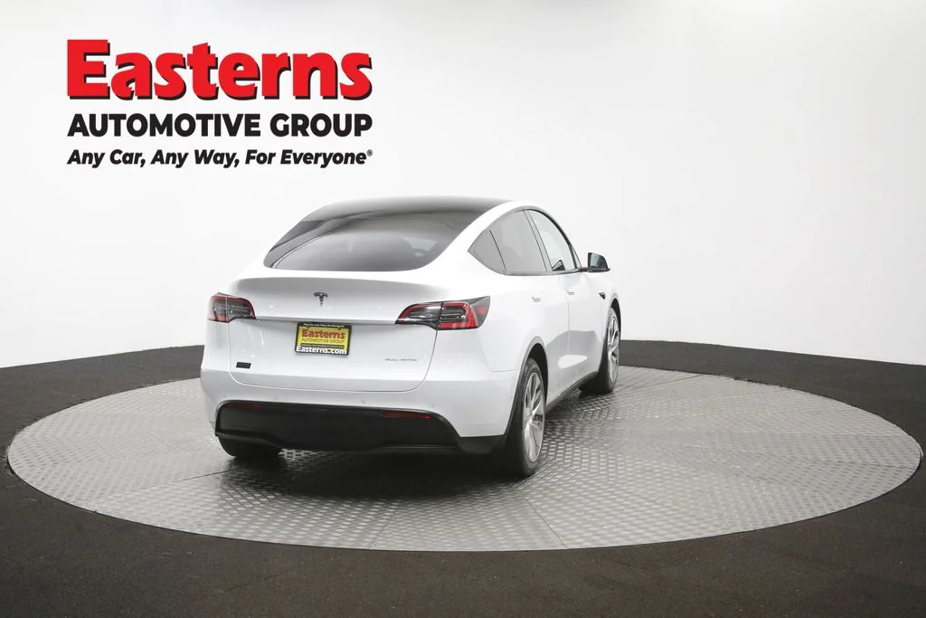 Used 2021 White Tesla Long Range image 36