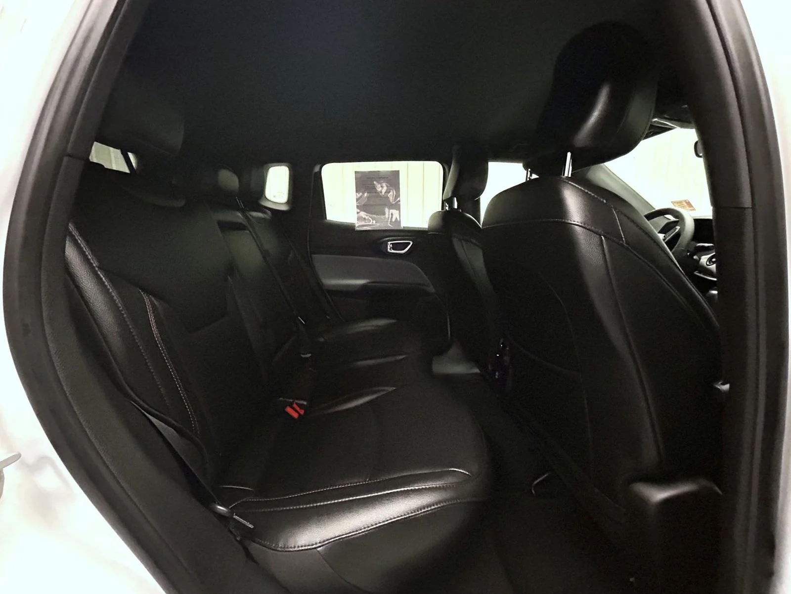 Used 2024 White Jeep Latitude Lux image 18