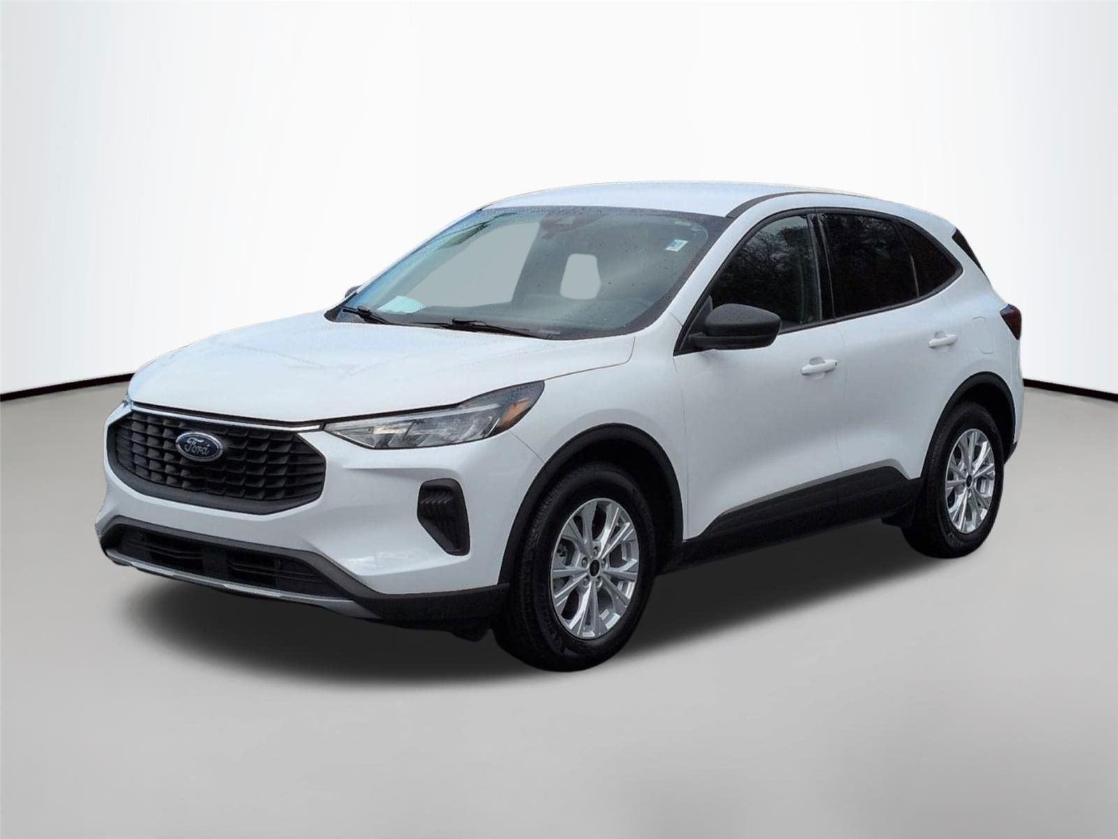 Used 2025 Oxford White Ford Active image 1