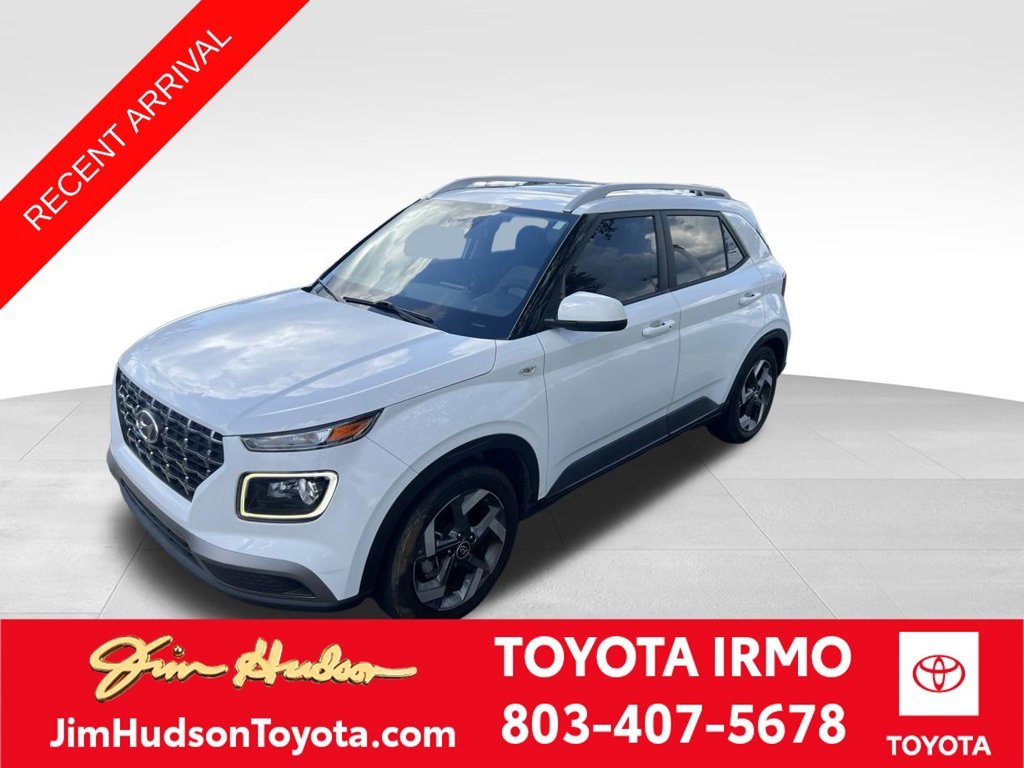 Used 2021 White Hyundai SEL image 1