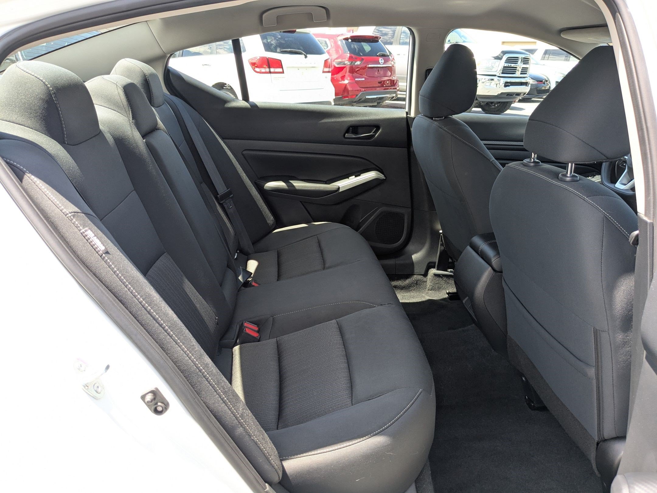 Used 2025 Glacier White Nissan SV image 30