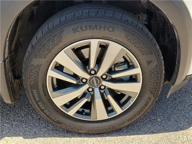 Used 2025 White Nissan SL Front-Wheel Drive image 7