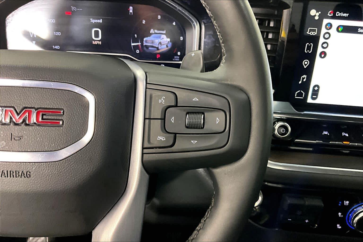 Used 2025 Summit White GMC SLT image 24