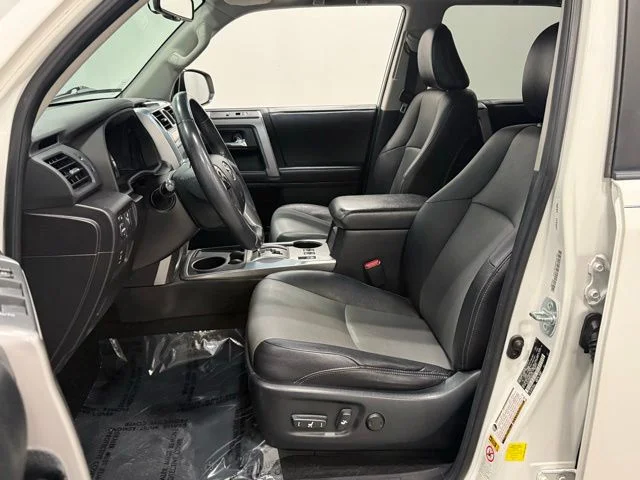 Used 2015 White Toyota SR5 Premium image 14