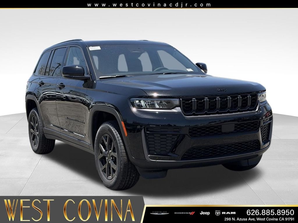 New 2026 Diamond Black Crystal Pearl-Coat Exterior Paint Jeep Altitude image 4