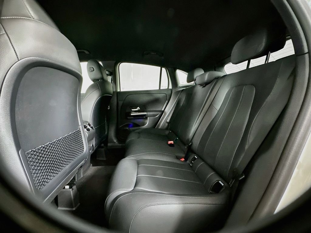 New 2026 Polar White Mercedes-Benz GLA 250 image 23