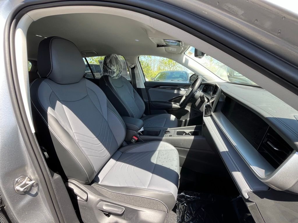 New 2026 Silver Volkswagen 2.0T SE image 11