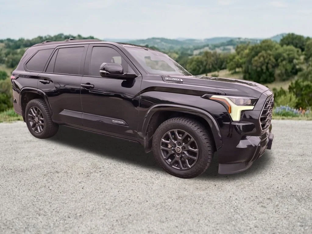 2024 Toyota Sequoia Platinum 2WD i-FORCE MAX Hybrid's photo