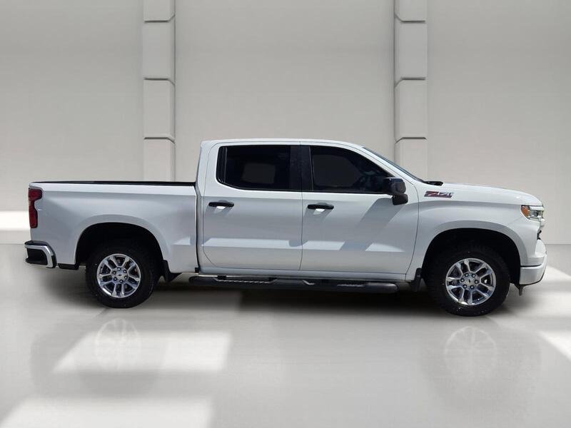 Used 2023 Summit White CHEVROLET 4WD CREW CAB 147" RST image 6