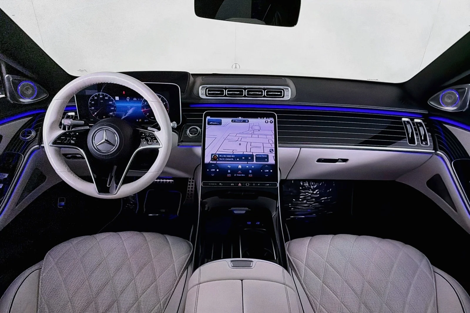 Certified Used 2023 MANUFAKTUR Diamond White Mercedes-Benz S 580 image 6