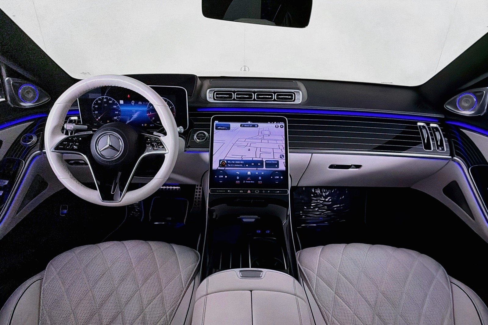 Certified Used 2023 MANUFAKTUR Diamond White Mercedes-Benz S 580 image 5