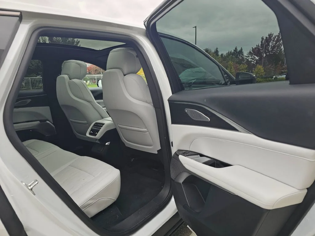 Certified Used 2024 Crystal White Tricoat Cadillac Sport 3 image 15