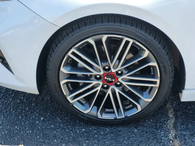 Used 2023 White Kia GT image 7
