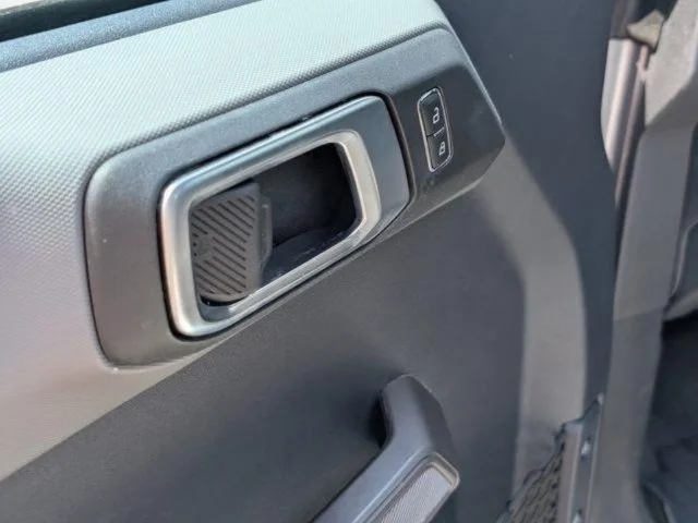 Used 2023 Silver Ford Base image 19