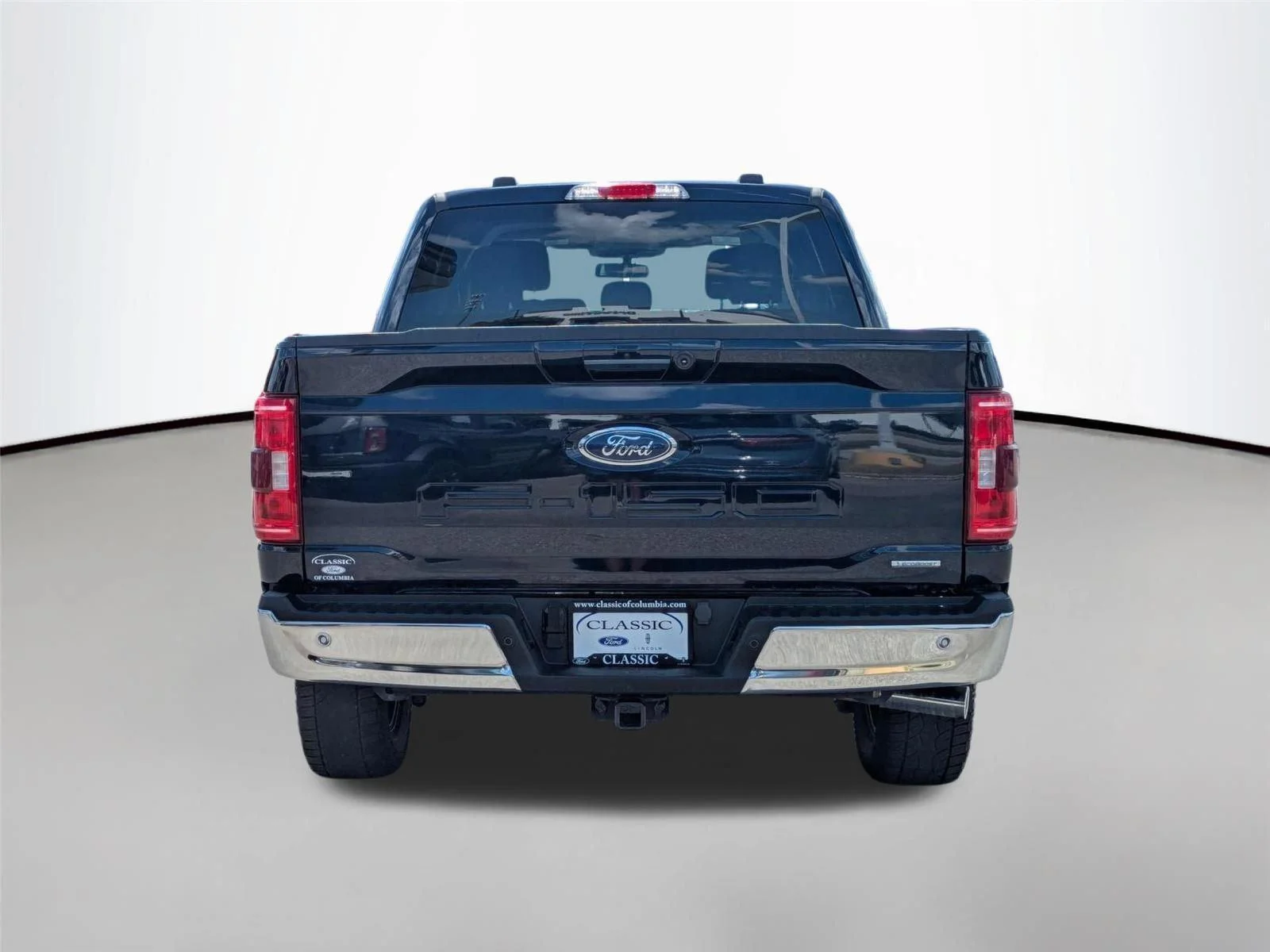 Used 2023 Antimatter Blue Metallic Ford XLT image 6