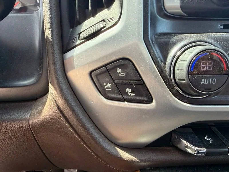 Used 2018 Red GMC SLT image 12