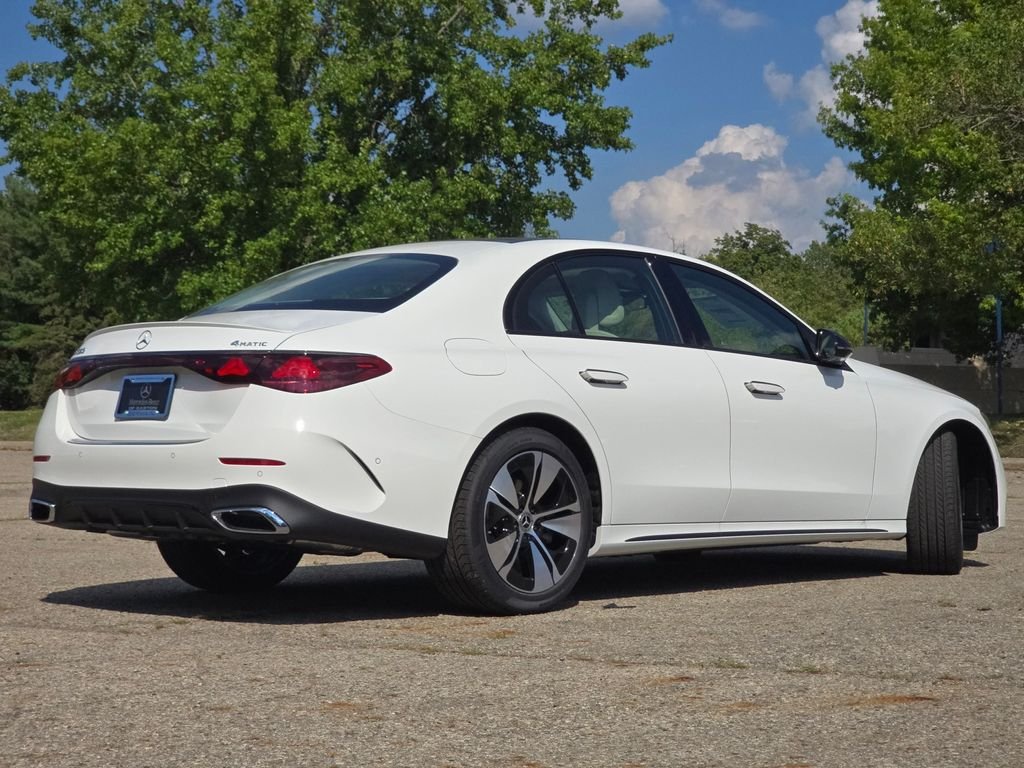 New 2027 Polar White Mercedes-Benz E 350 image 17