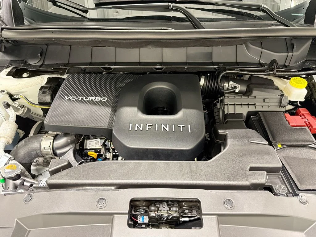 New 2027 RADIANT WHITE INFINITI SPORT image 33