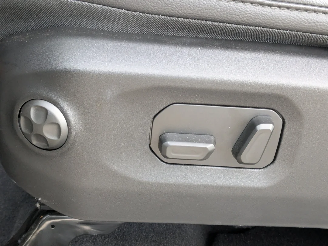 New 2026 Dark blue Jeep Sahara - - 4x4 - McKinley Leather - Body-Color Top - Alpine Audio - Technology Group & More! image 14