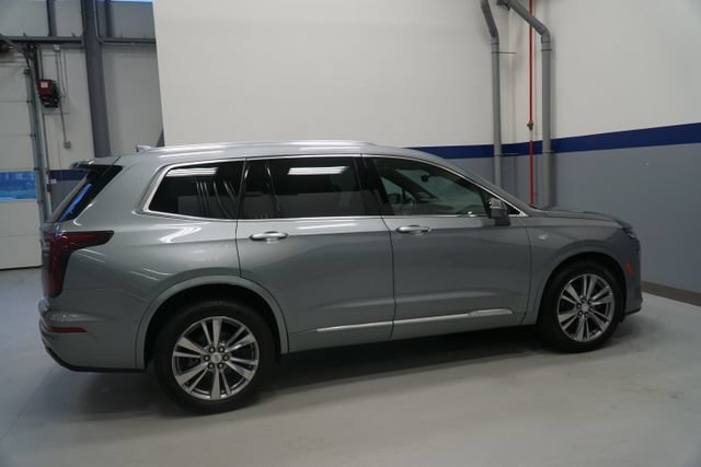 Used 2023 Argent Silver Metallic Cadillac Premium Luxury image 8
