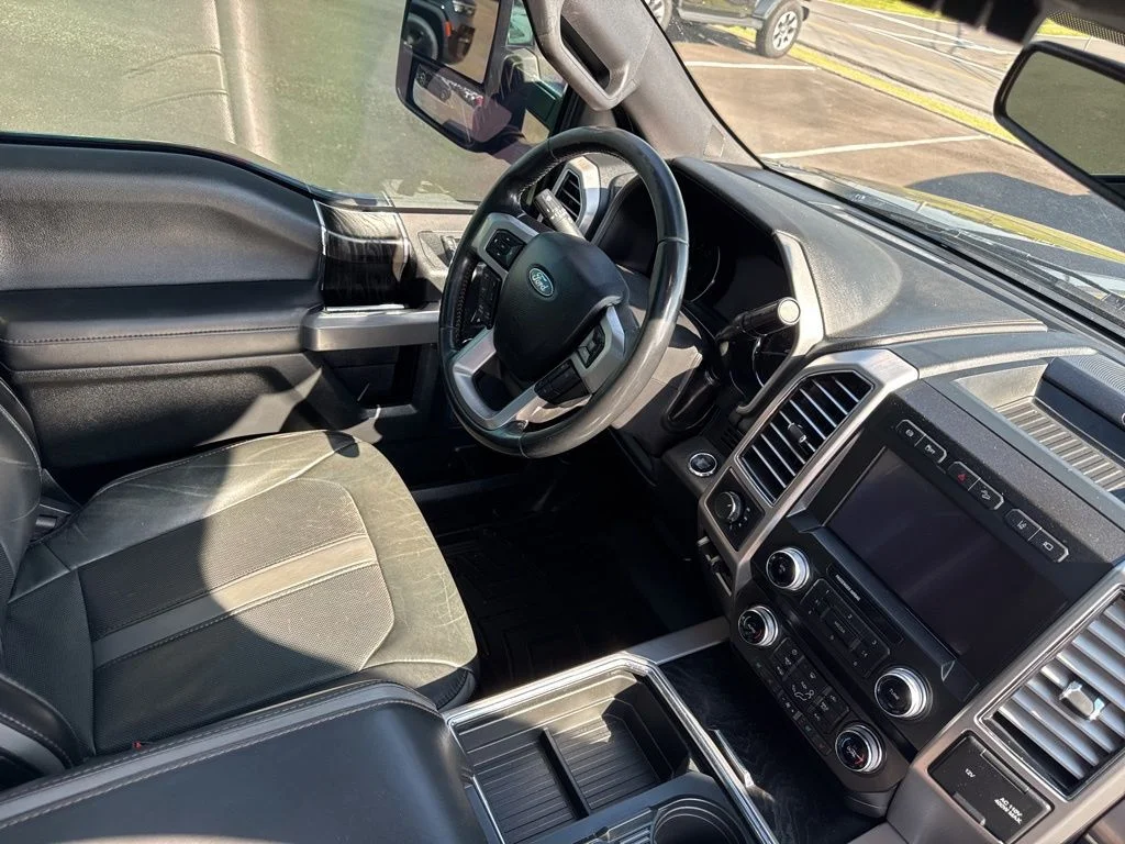 2019 Ford F-450 Super Duty Platinum - Photo 33