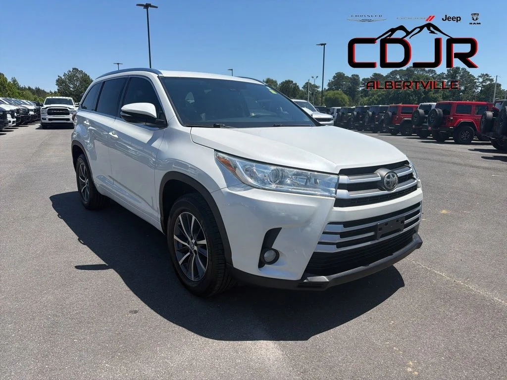 2017 Toyota Highlander XLE V6's photo