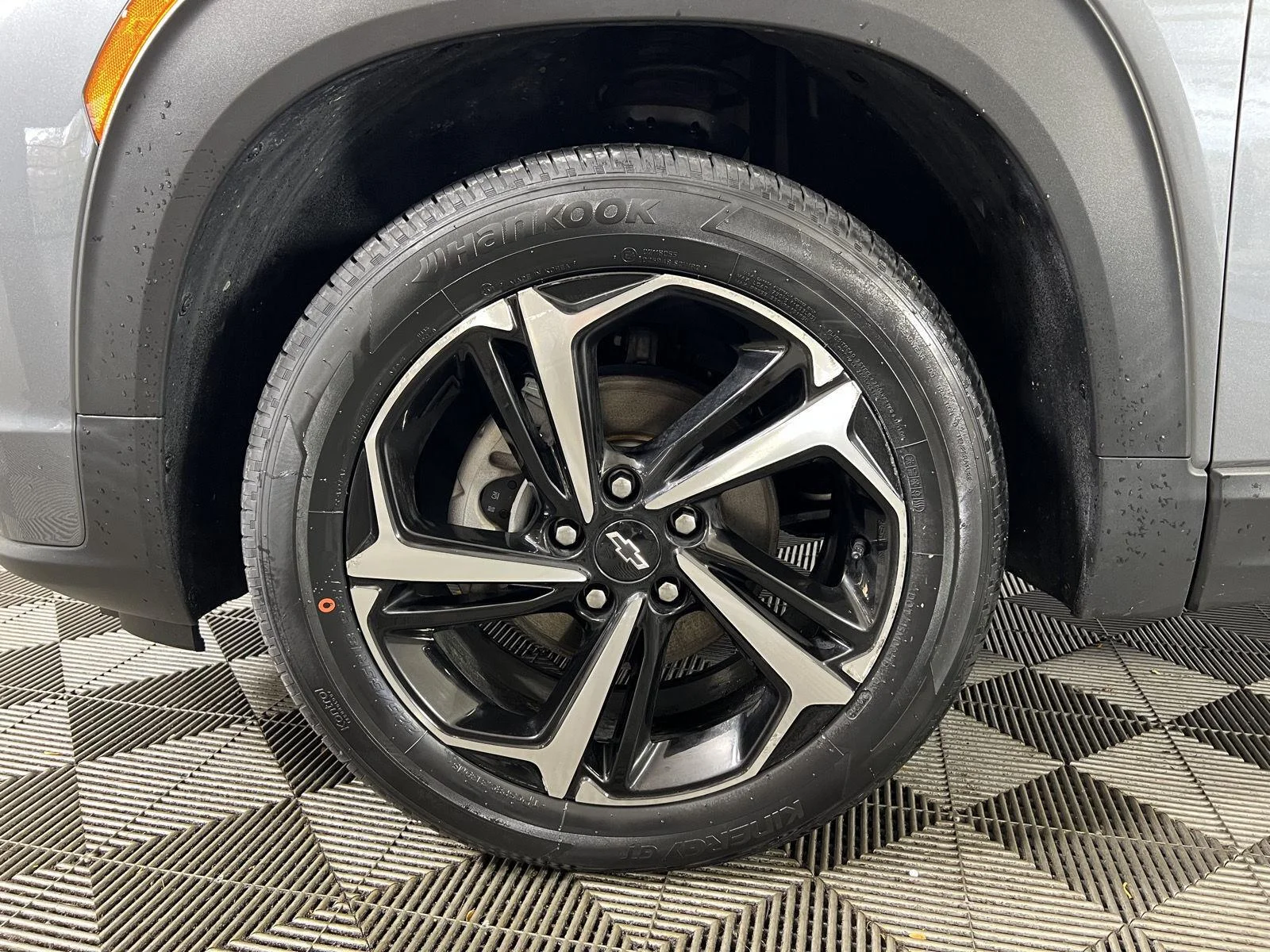 Used 2021 Satin Steel Metallic Chevrolet RS image 31