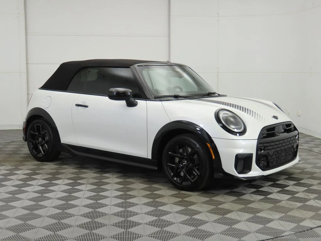 Used 2026 Nanuq White Metallic MINI  image 12