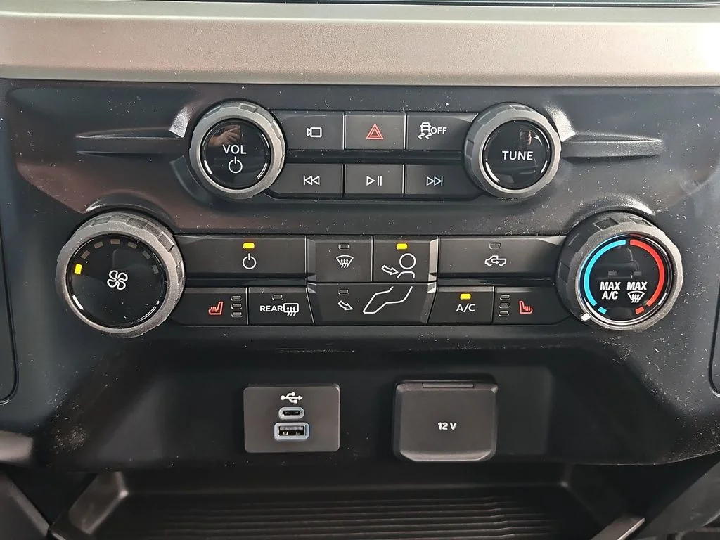 2025 Ford F-250 Super Duty XLT - Photo 39
