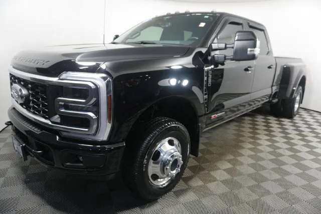 Used 2026 Agate Black Metallic Ford Platinum image 7