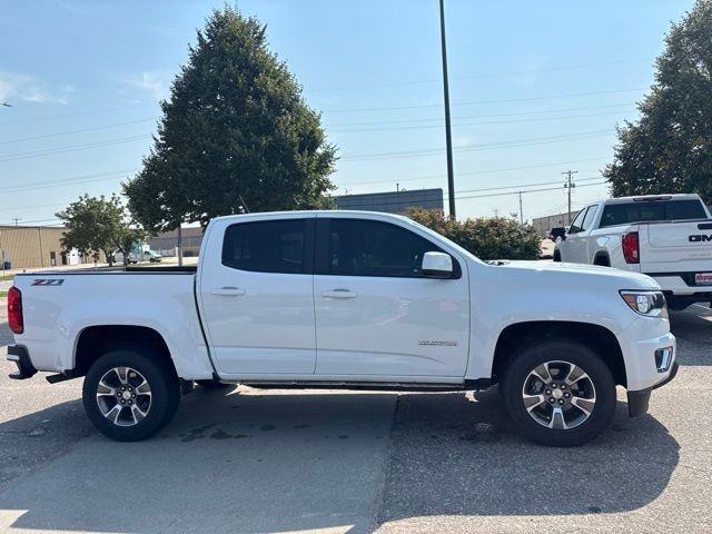 Certified Used 2020 White Chevrolet Z71 image 3