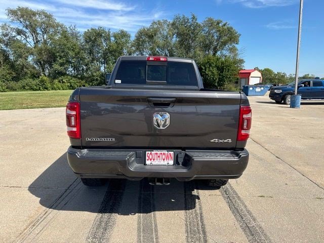 Used 2024 Granite Crystal Metallic Clearcoat Ram Laramie image 6