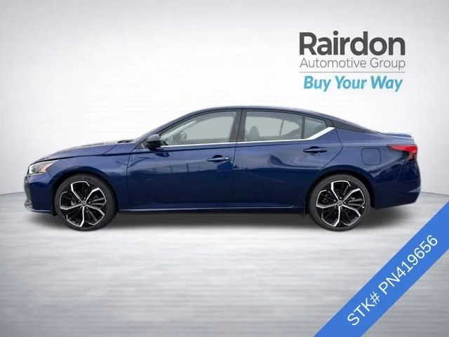 Used 2023 Deep Blue Pearl Nissan 2.5 SR image 4