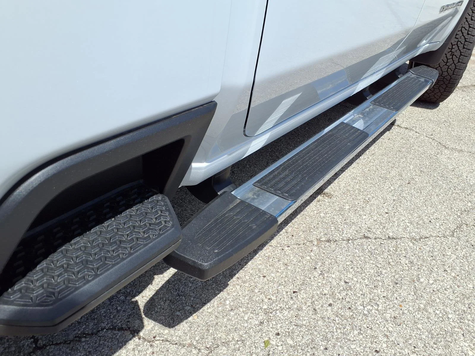 New 2026 Glacier White Tricoat GMC Denali image 22
