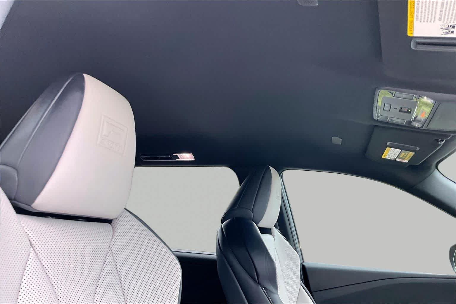 Used 2025 Incognito Lexus F SPORT Premium image 14