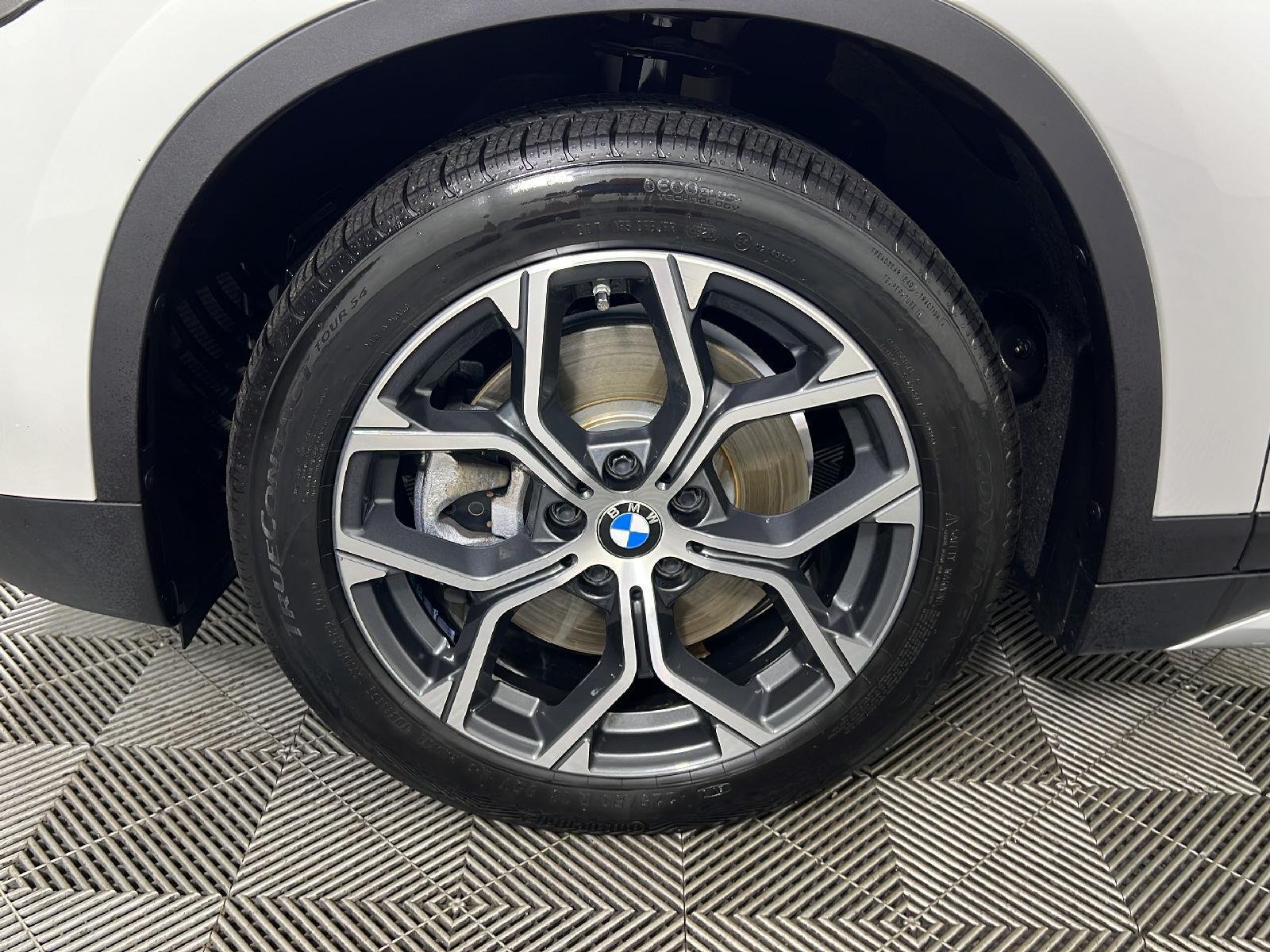 Used 2022 Mineral White Metallic BMW xDrive28i image 14