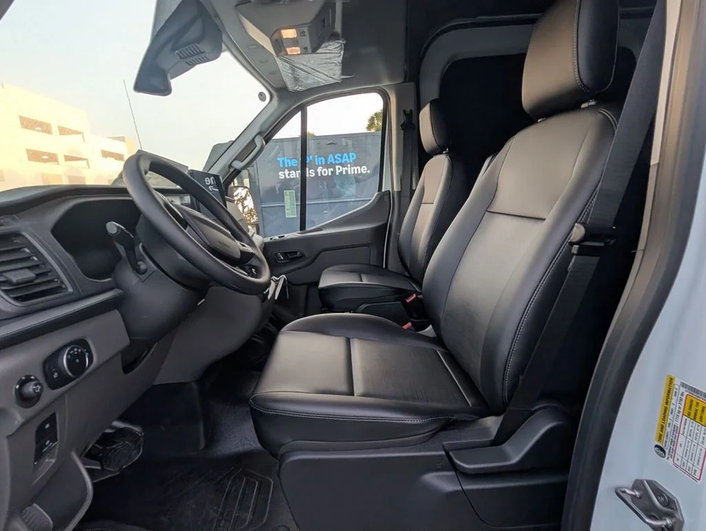 New 2026 Oxford White Ford Cargo Van image 6